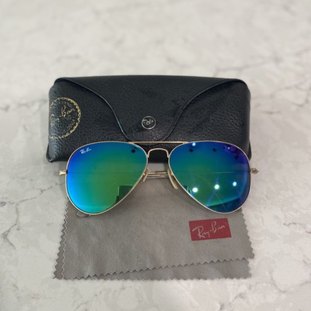 Rayban aviators